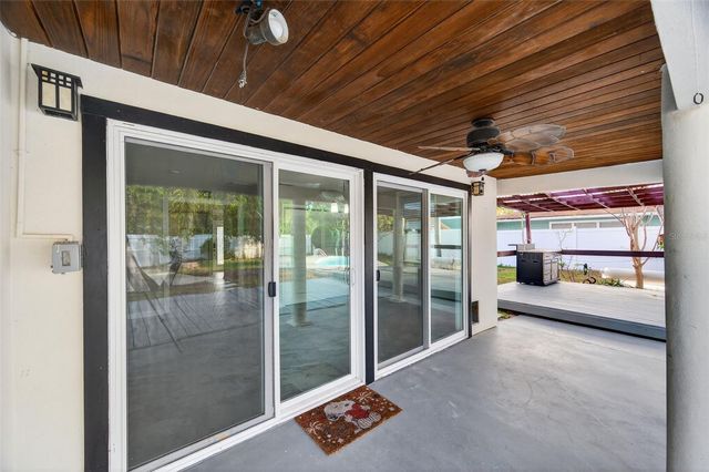 7217 6TH AVENUE N, St Petersburg, FL 33710