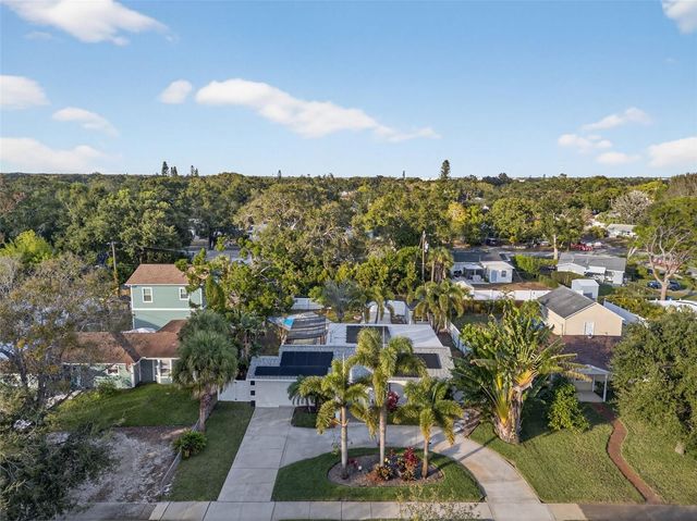 7217 6TH AVENUE N, St Petersburg, FL 33710