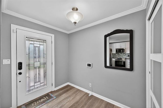 7217 6TH AVENUE N, St Petersburg, FL 33710