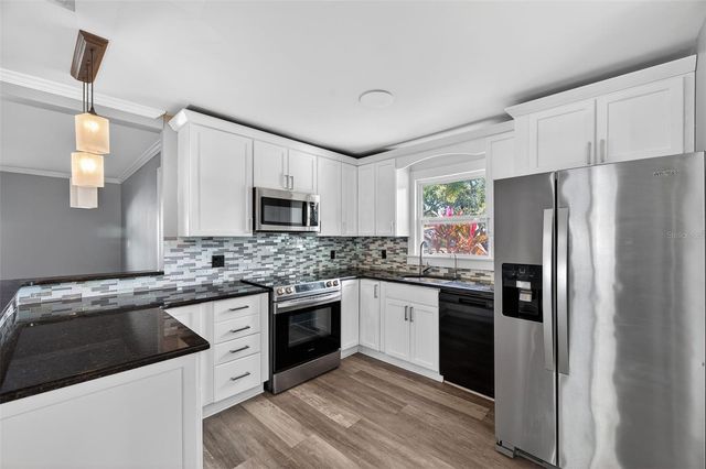 7217 6TH AVENUE N, St Petersburg, FL 33710