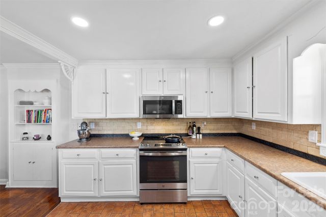 117 Oakdale Street, Gastonia, NC 28054