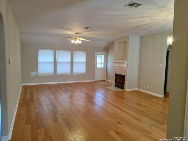 7607 BRAUN CIR, San Antonio, TX 78250