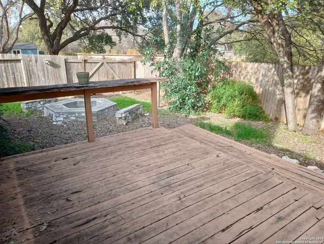 7607 BRAUN CIR, San Antonio, TX 78250