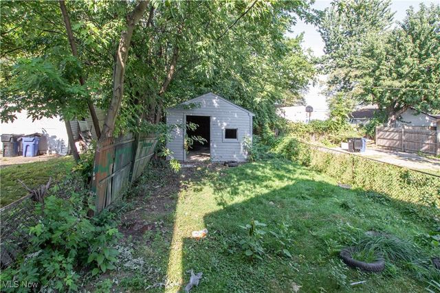 2128 W 105th Street, Cleveland, OH 44102