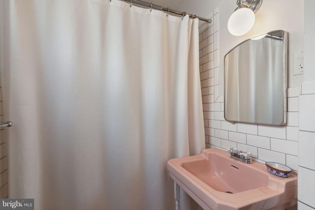 1943 S HICKS ST, Philadelphia, PA 19145