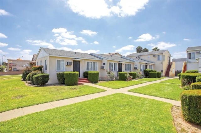 221 S Maple Avenue, Montebello, CA 90640