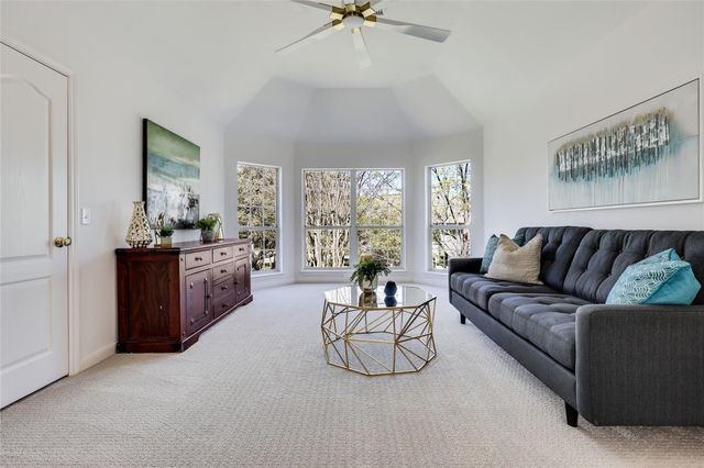 5221 Austral LOOP, Austin, TX 78739