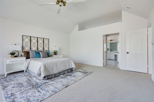 5221 Austral LOOP, Austin, TX 78739