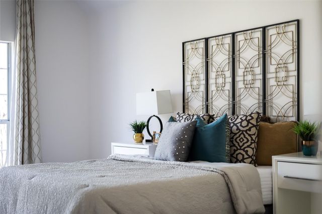 5221 Austral LOOP, Austin, TX 78739