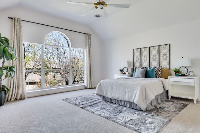 5221 Austral LOOP, Austin, TX 78739