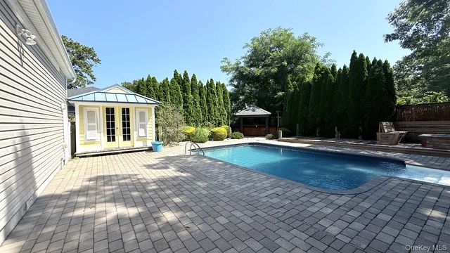 283 William Floyd Parkway, Shirley, NY 11967