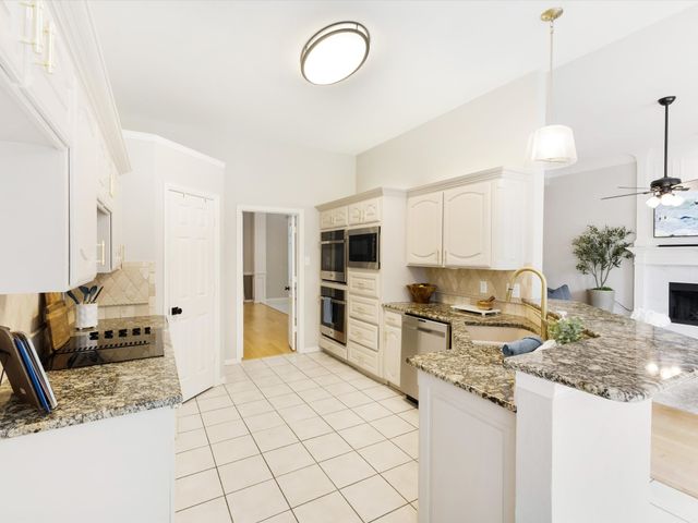 6207 Millwood Court, Arlington, TX 76016