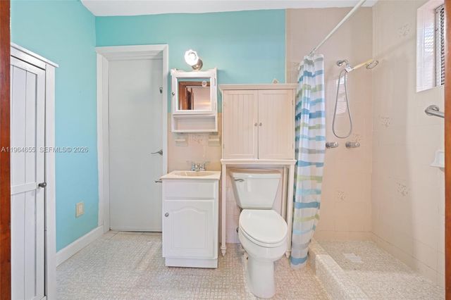 7110 SW 13th Ter, Miami, FL 33144