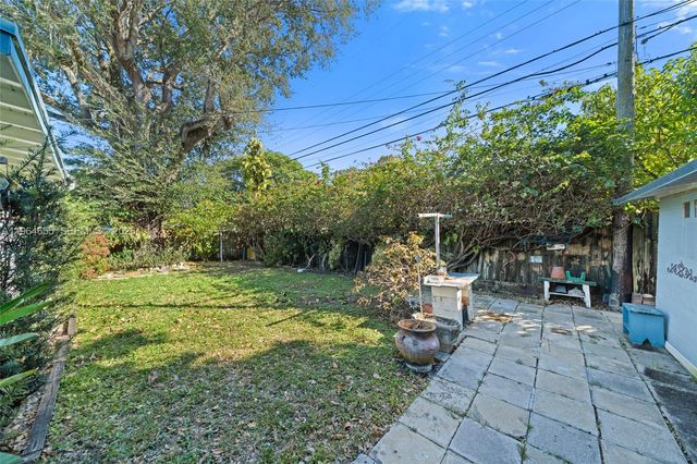 7110 SW 13th Ter, Miami, FL 33144