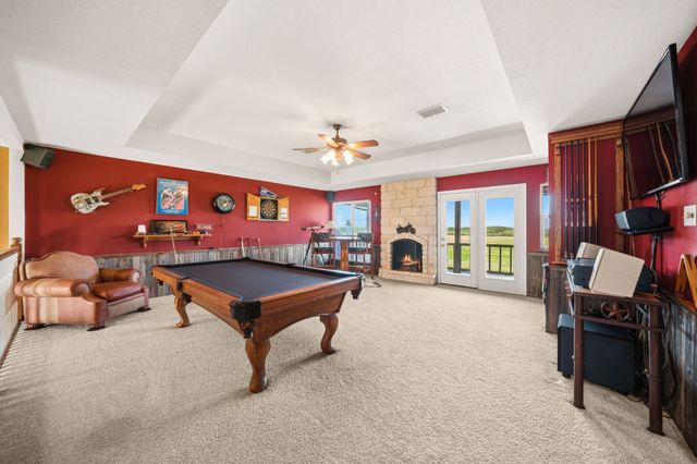 601 Zmolek Road, Ennis, TX 75119