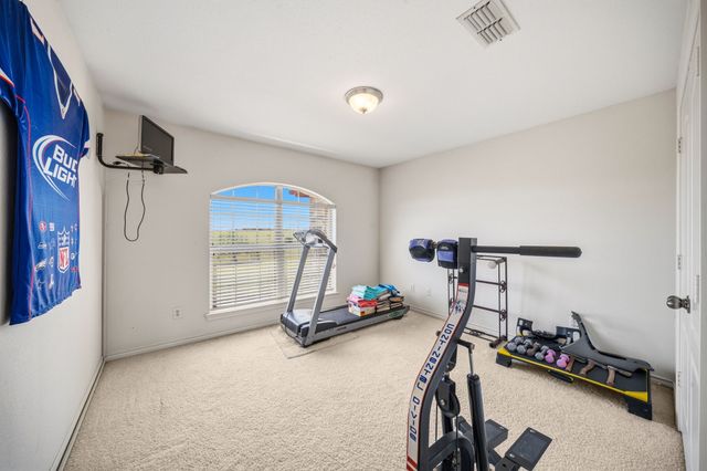 601 Zmolek Road, Ennis, TX 75119