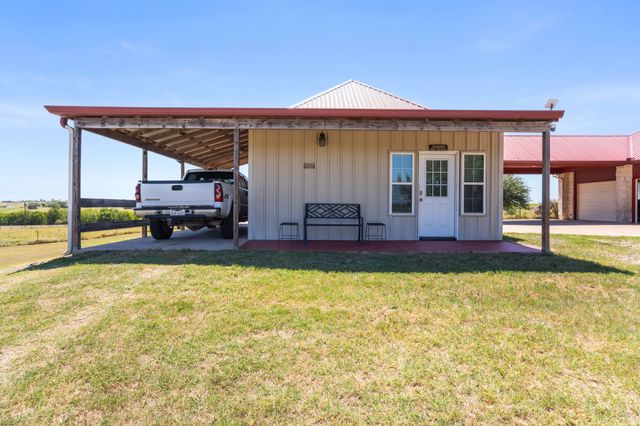601 Zmolek Road, Ennis, TX 75119