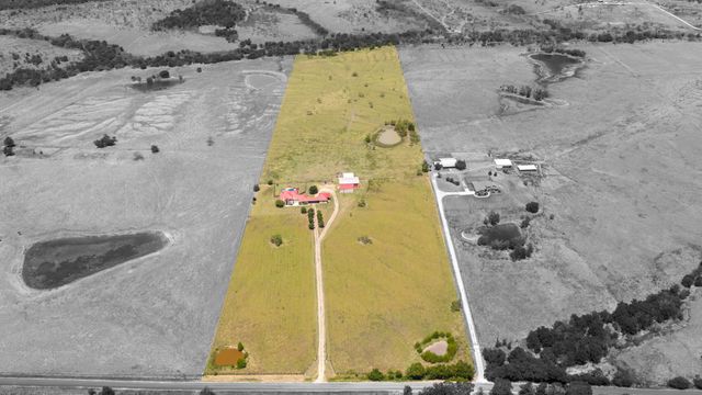 601 Zmolek Road, Ennis, TX 75119