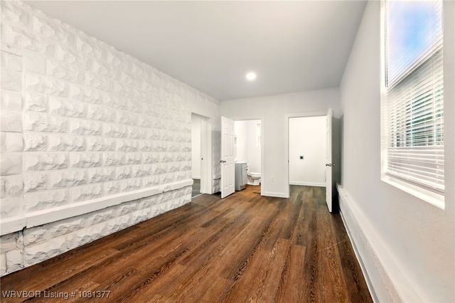 925 Cedar Street, Van Buren, AR 72956