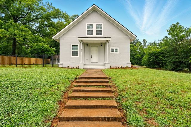 925 Cedar Street, Van Buren, AR 72956