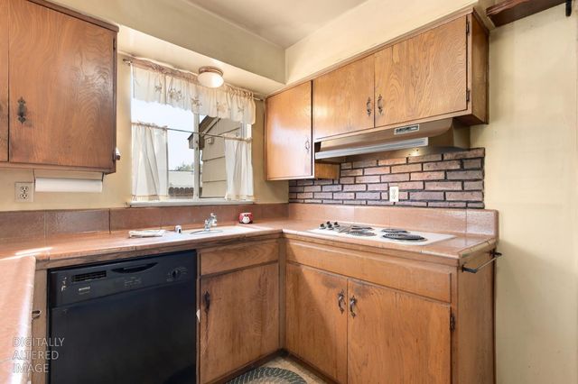 4501 Forest Pkwy, Sacramento, CA 95823