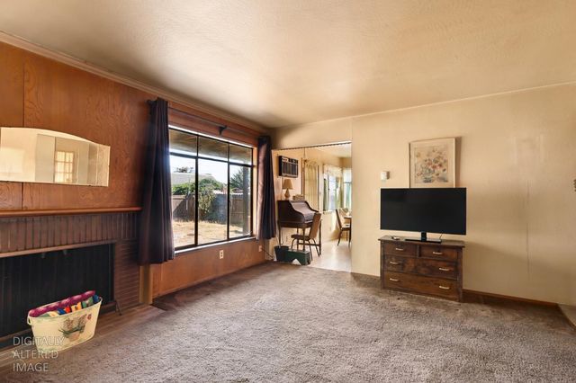 4501 Forest Pkwy, Sacramento, CA 95823