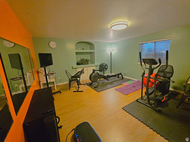 1037 E 1500 N, Layton, UT 84040
