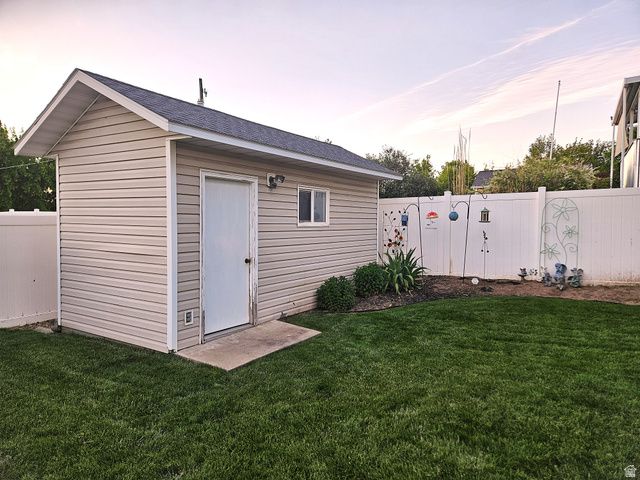 1037 E 1500 N, Layton, UT 84040