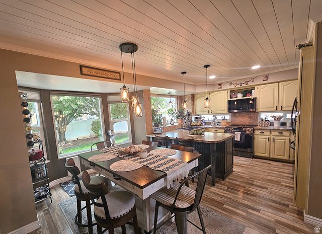 1037 E 1500 N, Layton, UT 84040