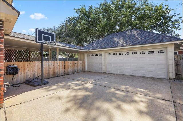 7126 Coldstream Drive, Pasadena, TX 77505
