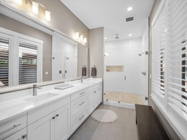 853 G Ave, Lake Oswego, OR 97034