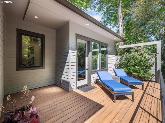 853 G Ave, Lake Oswego, OR 97034