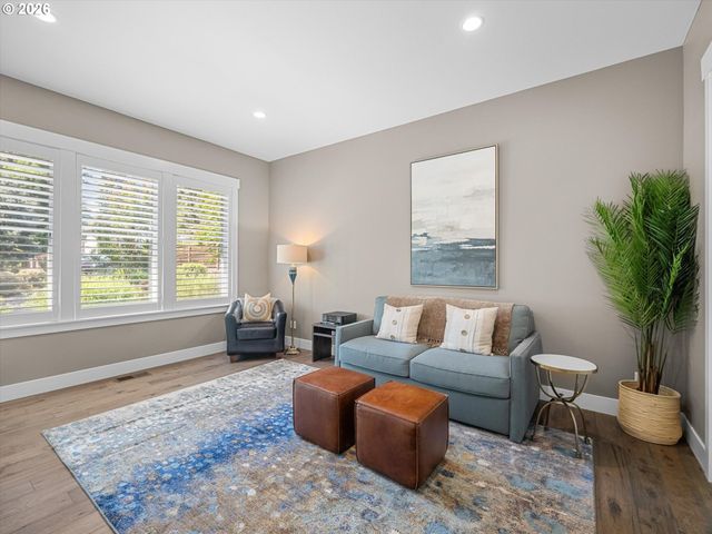 853 G Ave, Lake Oswego, OR 97034