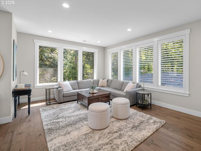853 G Ave, Lake Oswego, OR 97034