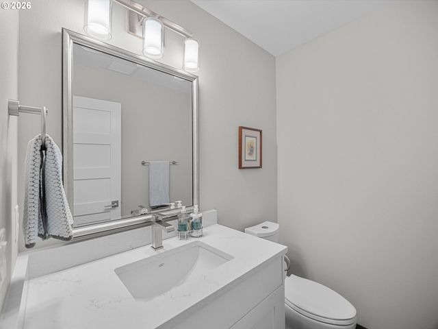 853 G Ave, Lake Oswego, OR 97034