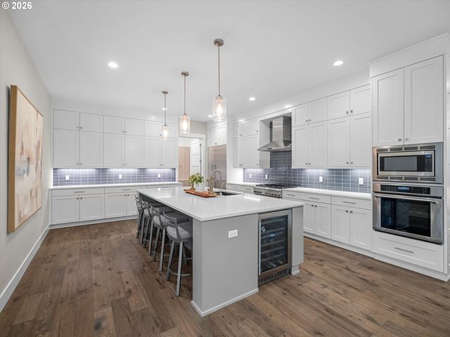 853 G Ave, Lake Oswego, OR 97034