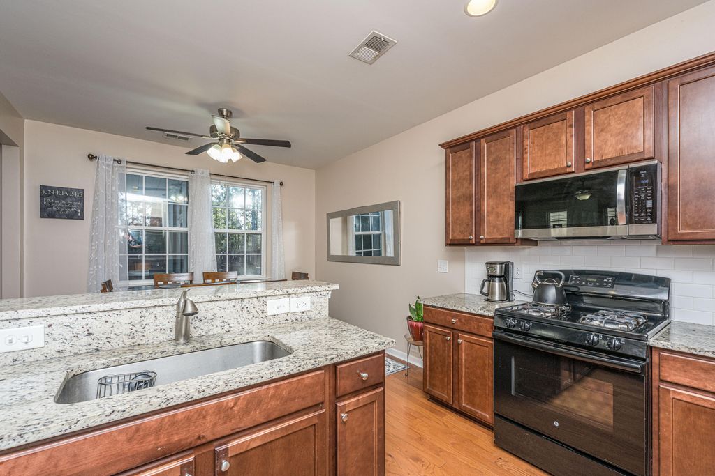 Image 18 of property listing at 137 Radtko Road, Summerville, SC 29486