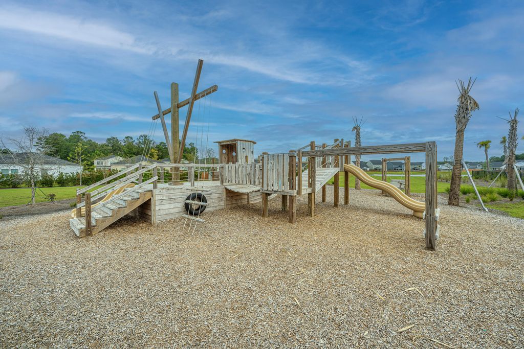 Image 42 of property listing at 137 Radtko Road, Summerville, SC 29486