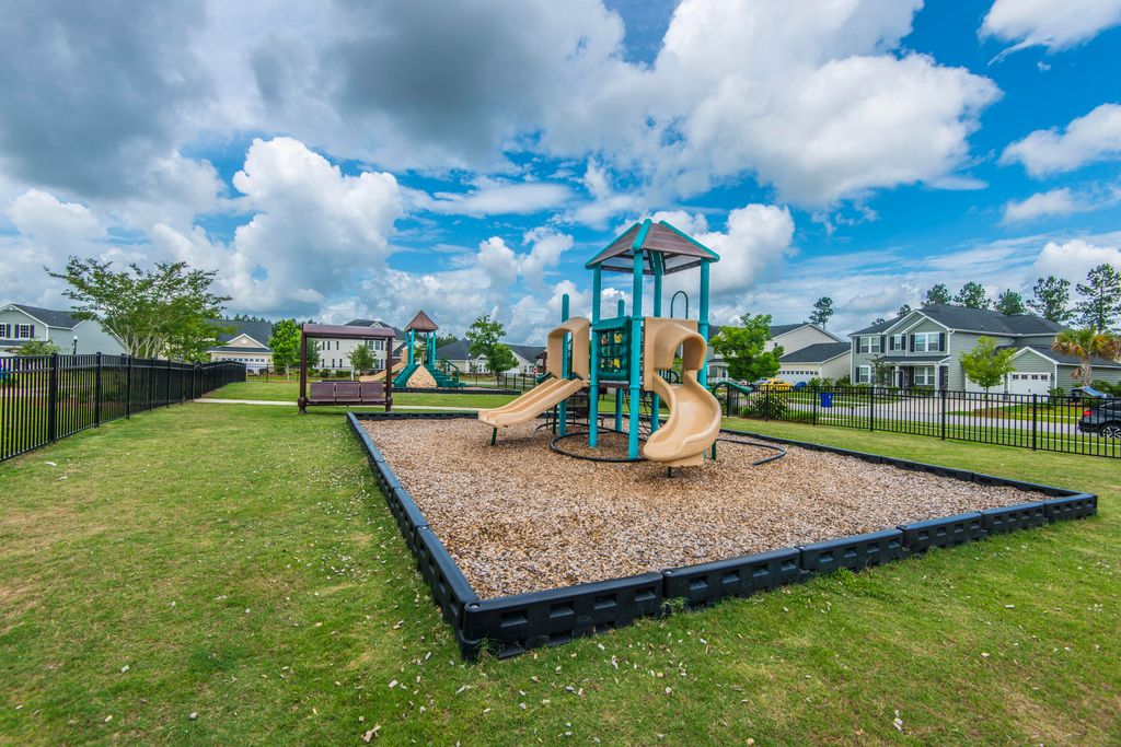 Image 61 of property listing at 137 Radtko Road, Summerville, SC 29486