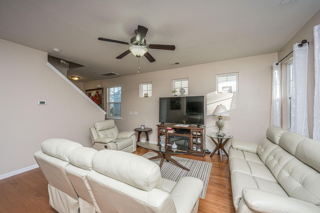 Image 8 of property listing at 137 Radtko Road, Summerville, SC 29486