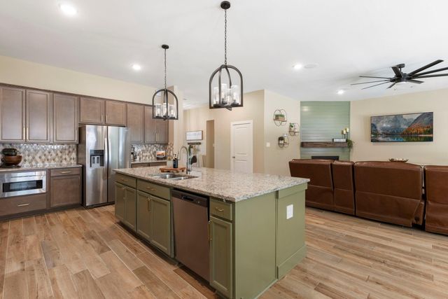 40708 Lost San Saba Lane, Montgomery, TX 77316