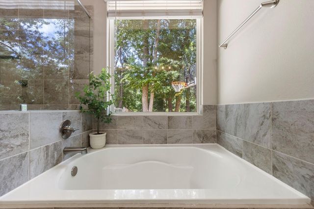 40708 Lost San Saba Lane, Montgomery, TX 77316