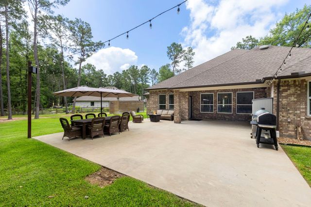 40708 Lost San Saba Lane, Montgomery, TX 77316