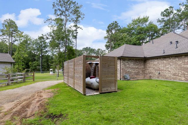 40708 Lost San Saba Lane, Montgomery, TX 77316
