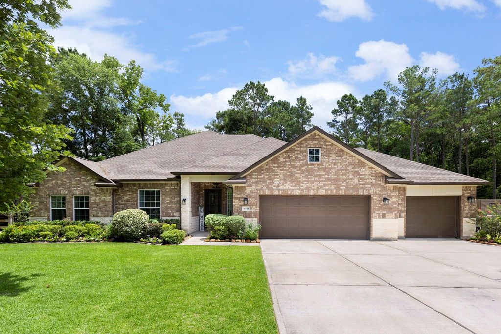 40708 Lost San Saba Lane, Montgomery, TX 77316