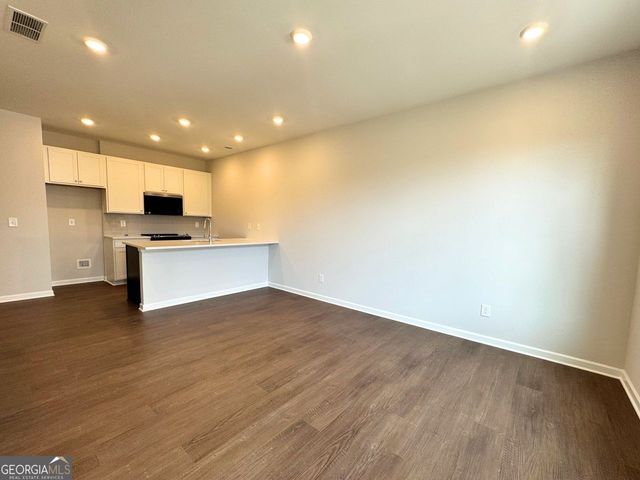 1369 Breezy Circle SE 98, Atlanta, GA 30315