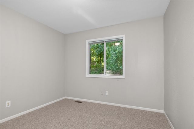 2975 Englewood Avenue, Grand Rapids, MI 49508