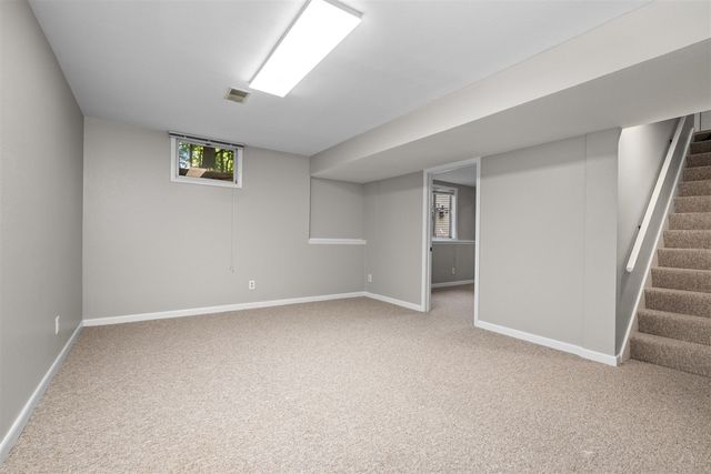 2975 Englewood Avenue, Grand Rapids, MI 49508