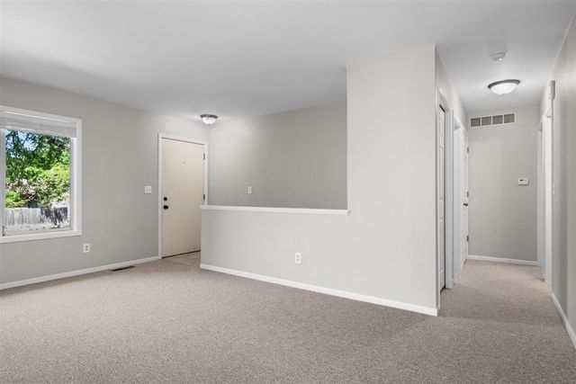 2975 Englewood Avenue, Grand Rapids, MI 49508