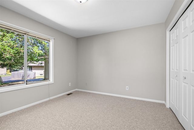 2975 Englewood Avenue, Grand Rapids, MI 49508